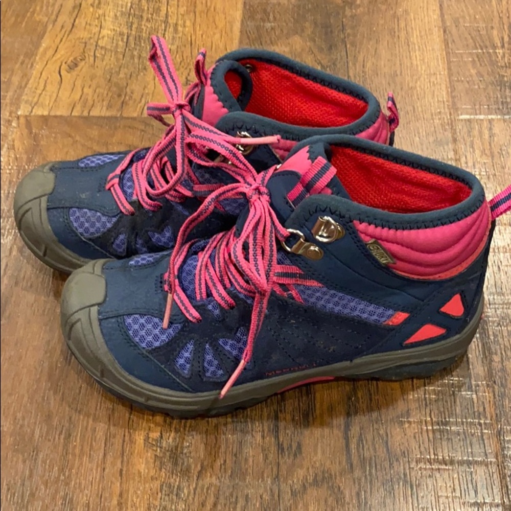 Excellent condition hiking boots